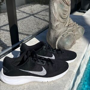 Nike Black and White Athletic Shoes